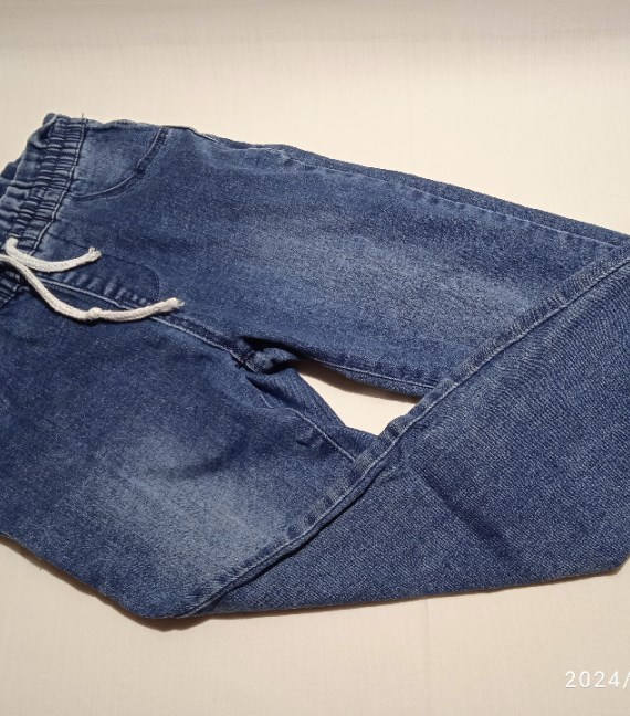 JEANS 8 ANNI