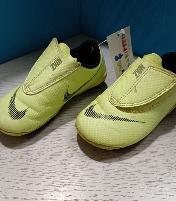 SCARPE CALCIO NIKE TG 26