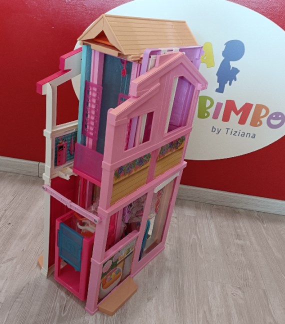 CASA DELLE BARBIE DI MALIBÙ+ACCESSORI